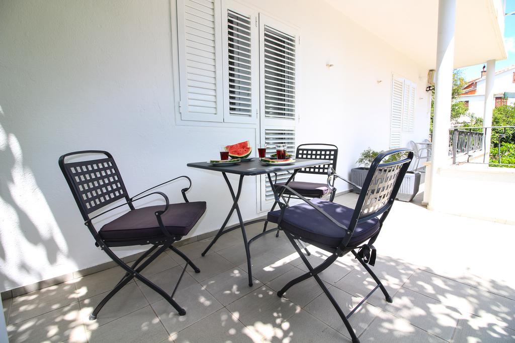Apartments Lavanda Primosten Ngoại thất bức ảnh