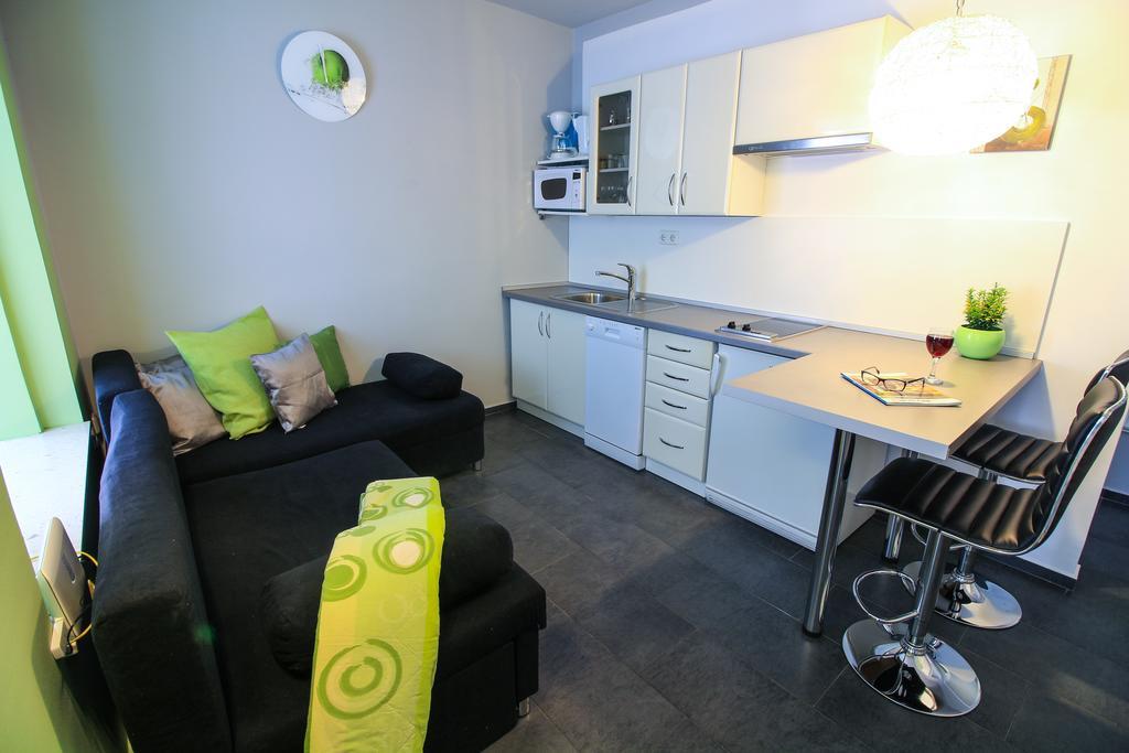Apartments Lavanda Primosten Ngoại thất bức ảnh